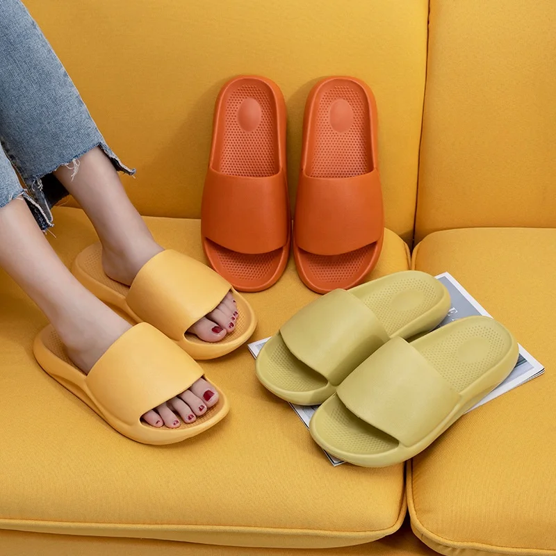 

Hot selling summer slippers household slides women and men anti slip plus size slides for unisex slippers