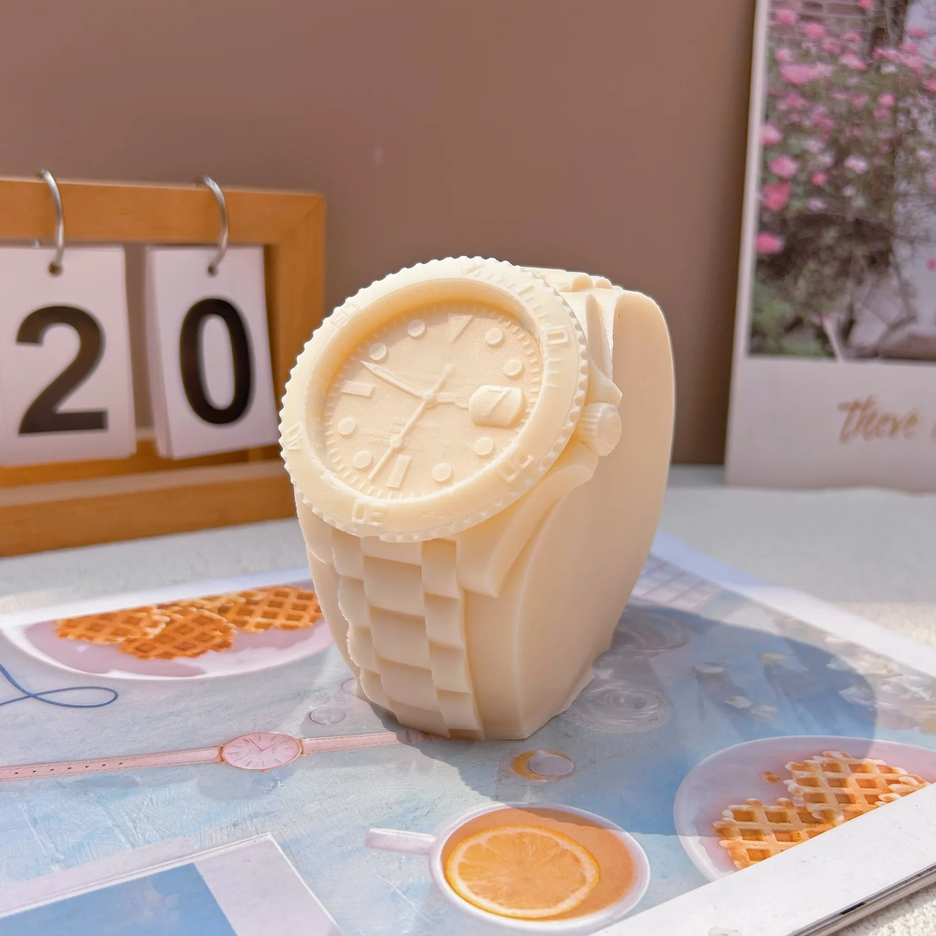 Brand Luxury Watch Clock Decoration Candle Silicone Mold Can Be Used to Make Gypsum Resin Soap Soy Wax Molds