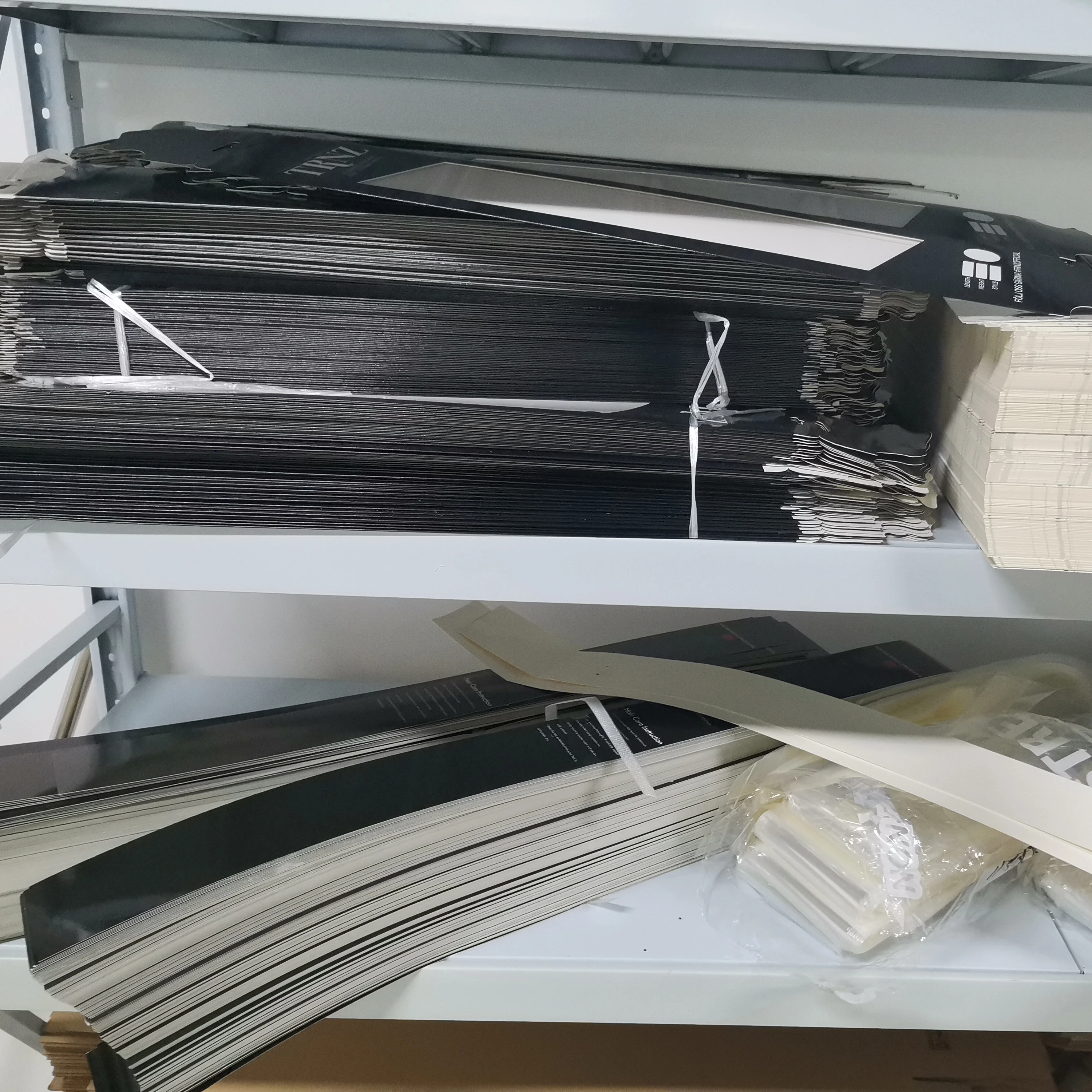 

Custom Packages for Hair Extensions, PVC Bag With Logo Designed Back Board, Customize Hair Boxes