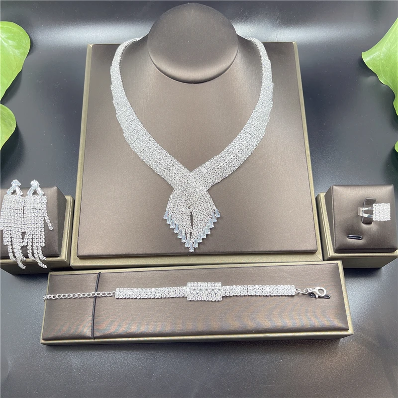 

Luxury Silver Rhinestone Bride Jewelry Set for Women Crystal Water Drop Wedding Set Fashion Show Accessories, Gold silver