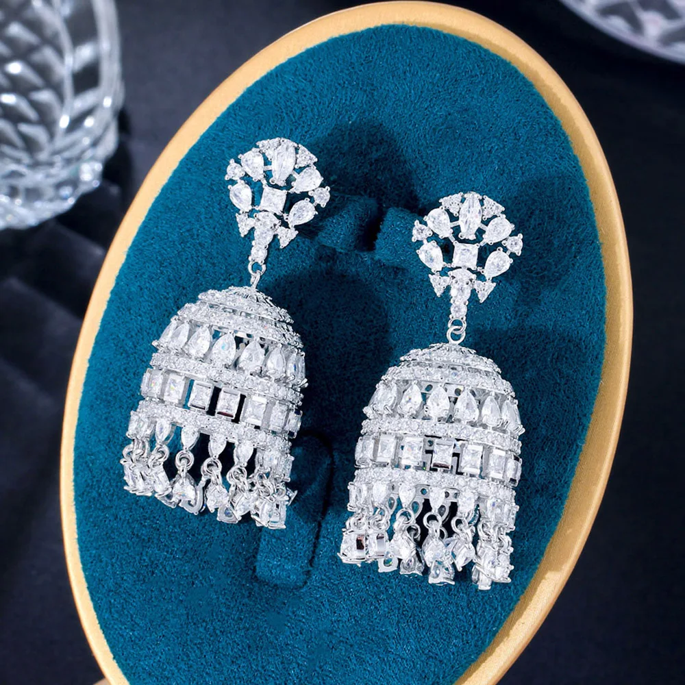 Exquisite Rhodium Plated Chunky Zirconia Statement Luxury Long Chandelier Bridal Wedding Dangling Drop Earrings for Women