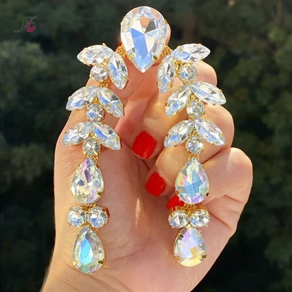 

Wholesale rhinestone crystal V shape flip flops clips shoe chain decoration buckle accessories