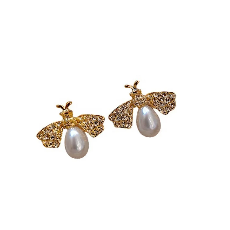 

Pearl Bee Temperament Earrings Stylish Simple Stud Earrings, Picture
