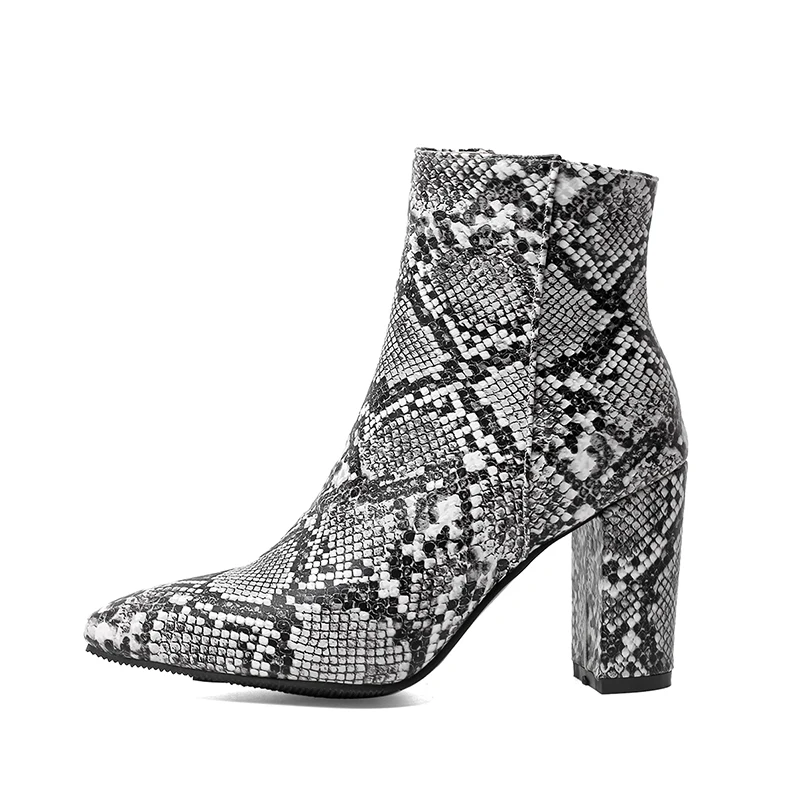 

Autumn and Winter Pointed Head Snake Pattern High Heels Ladies Boots, Black green gun color