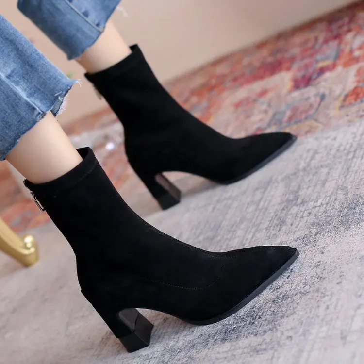 

Fashionable Women Shoes 2022 Winter Ladies Suede Thick High Heel Ankle Short Boots, Picture