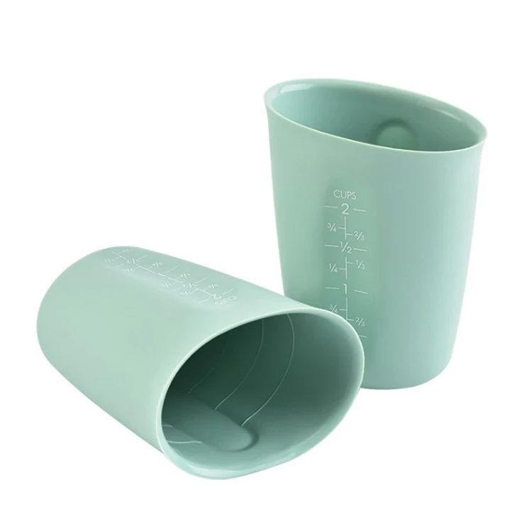 

Multifunctional environmental friendly home creative silicone measuring cup scale Cup & baking tool, Green