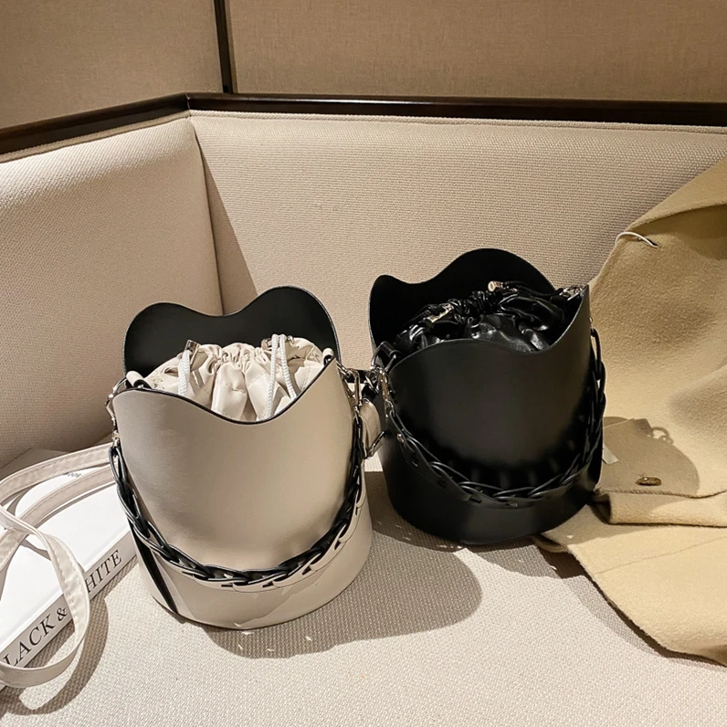 

XP1545 2021 new trendy fashion simple bag texture shoulder diagonal bucket bag