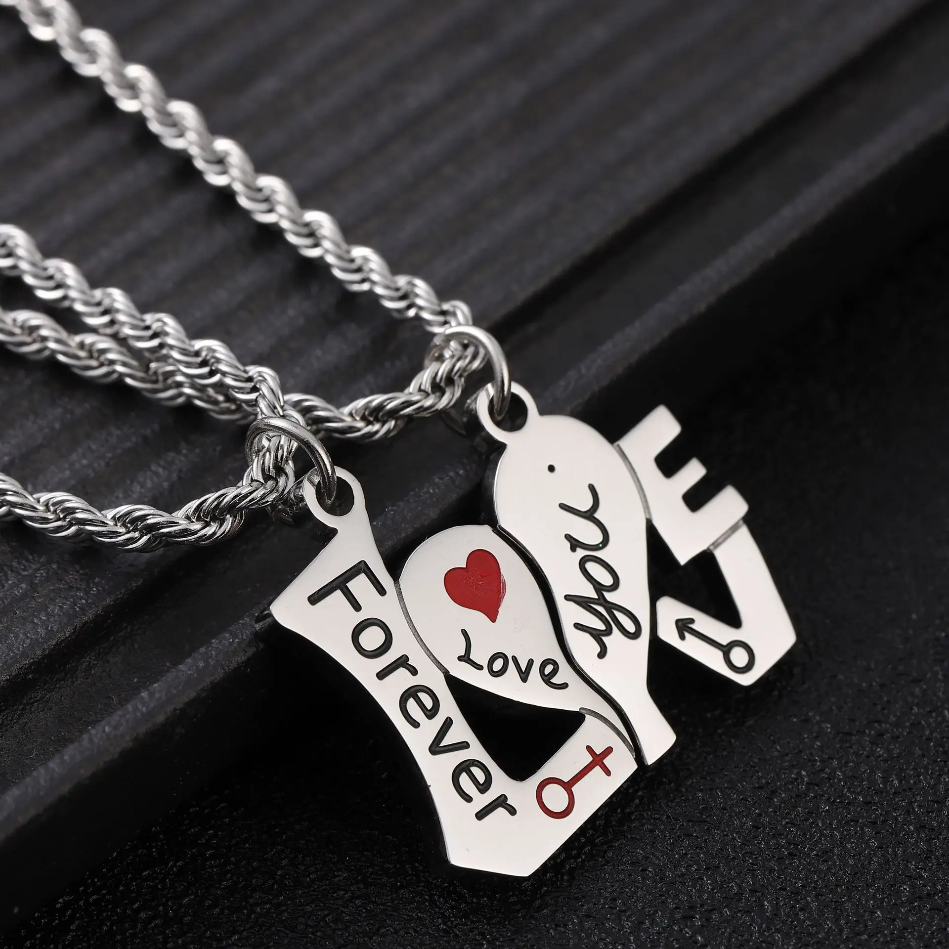 

Custom Romantic Stainless Steel Love You Couples Necklaces Heart Pendant Necklace Set For Couple Valentines Gift