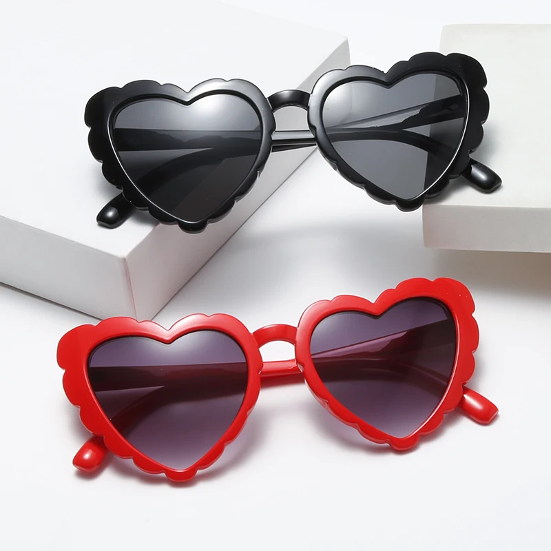 

Twooo 10788 New Fashion Heart Glasses Fashion Love Roses Sunglasses Women