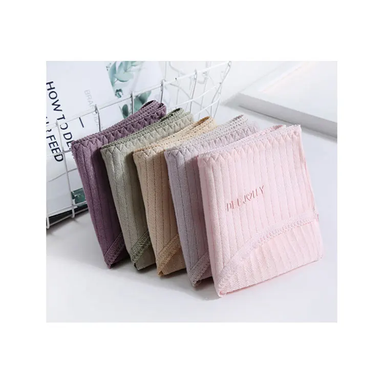 

High Quality Cotton Crotch Breathable Mid - Waist Female Briefs sakemaoyi shark, The machine