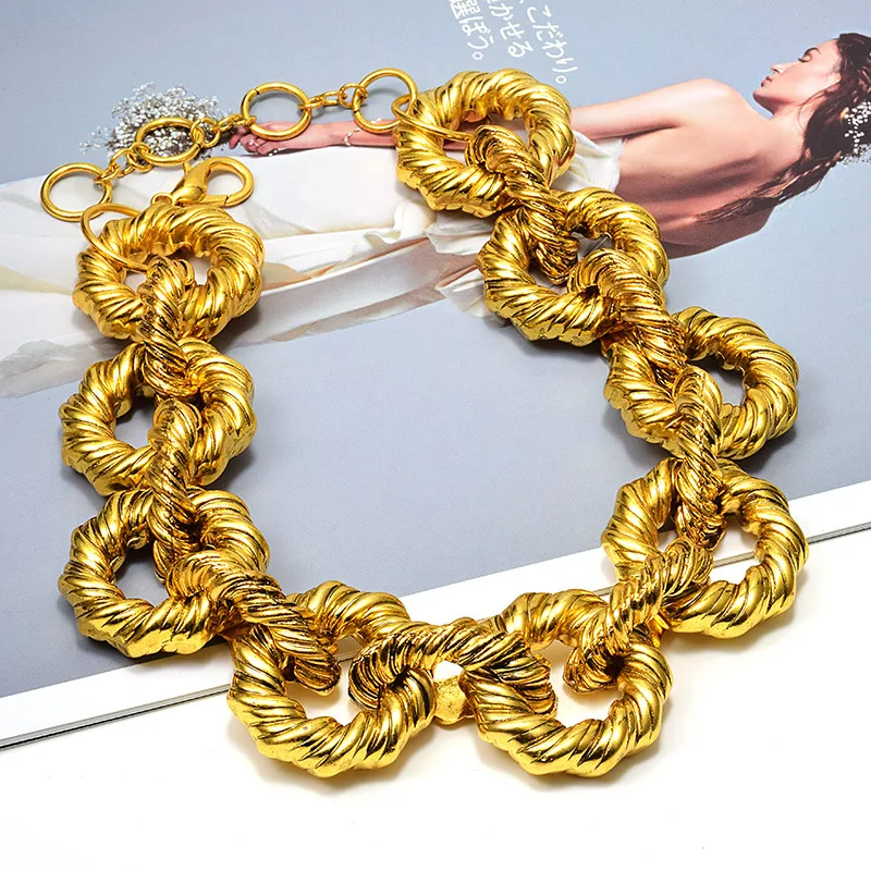 

HANSIDON Exaggerated Wild Chunky Chain Necklace Geometric Twist Punk Style Cuban Chain link Necklace Fashion ZA Choker Jewelry, Gold