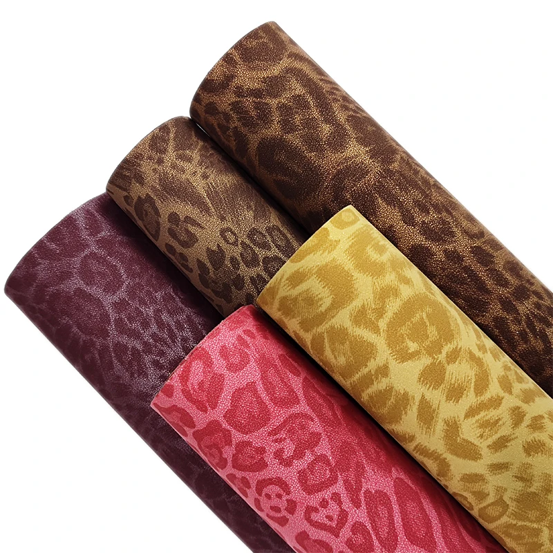 0.7-0.8mm*1.37m Wholesale High-Quality Pearlescent Leopard Faux Leather for Making Gift Box Decoration/ Bags/Toys  Pu Leather