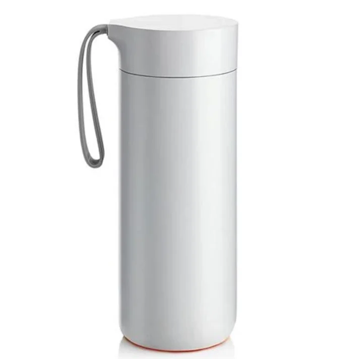 

convenient thermal suction bottle for hiking and camping