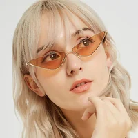 

2019 Small frame sun glasses red vintage clear lens oval cat eye sunglasses women metal