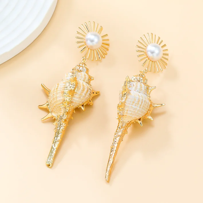 

New Summer Alloy Temperament Exaggerate Gold Color pearl big natural Conch shell Earrings for Women Jewelry