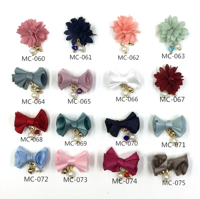 

2021Popular Nail Charms nail supply Flower Bow magnetic nail pom pom