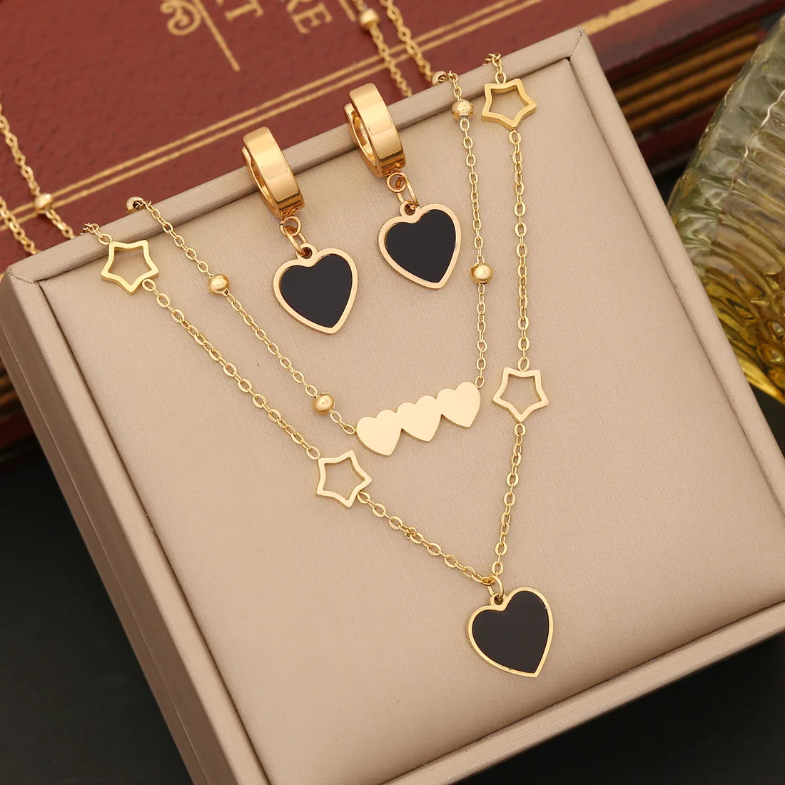 

Fine Black Heart Jewelry Set Fashion Stainless Steel 18K Gold Plated Layered Pendant Necklace Bracelet Earrings Indian for Women