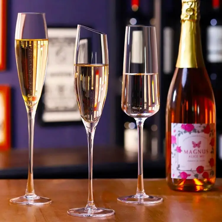 

Dropship moet & chandon champagne wine glasses With best Material