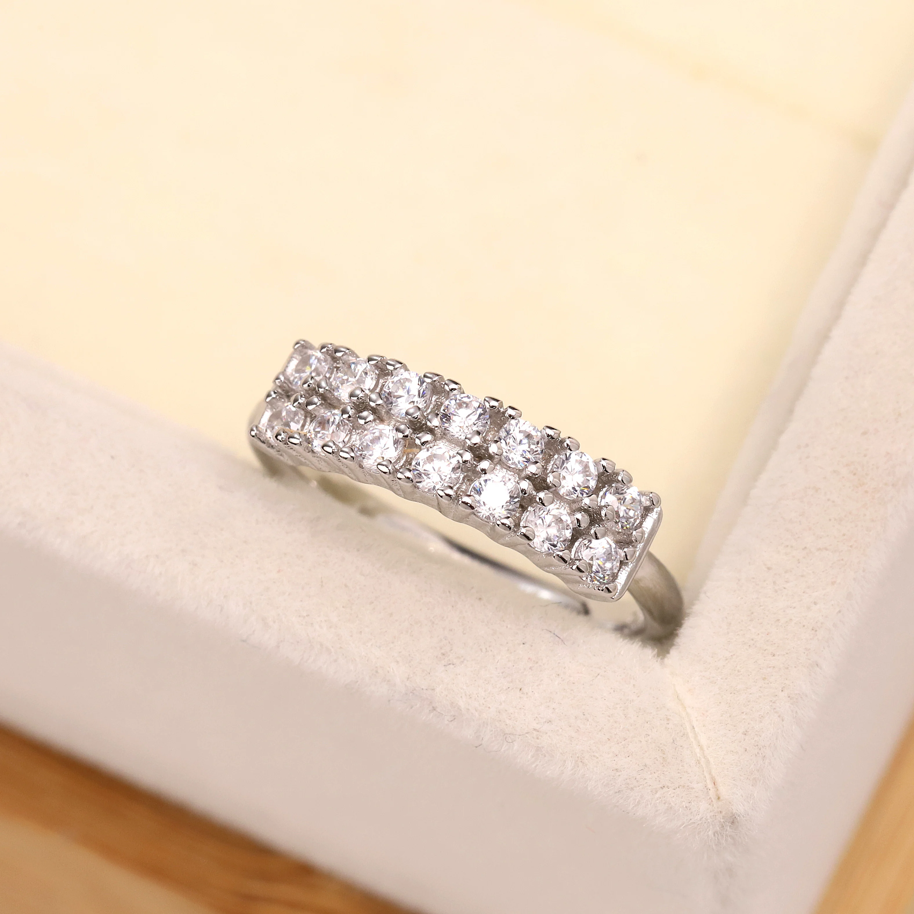 

European and American S925 silver double row diamond round zircon ring women's volleyball team fine diamond engagement ring