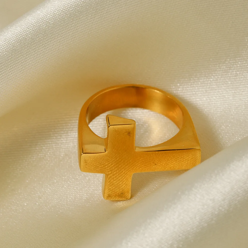 

2024 new arrival 18k gold plated stainless steel gold jesus cross ring