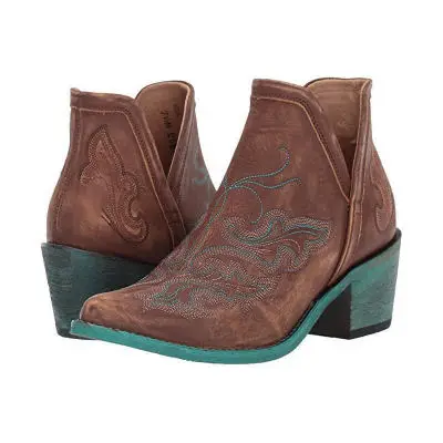 

201105-7  embroidery boots with thick heels women's boots low heel style of 2020