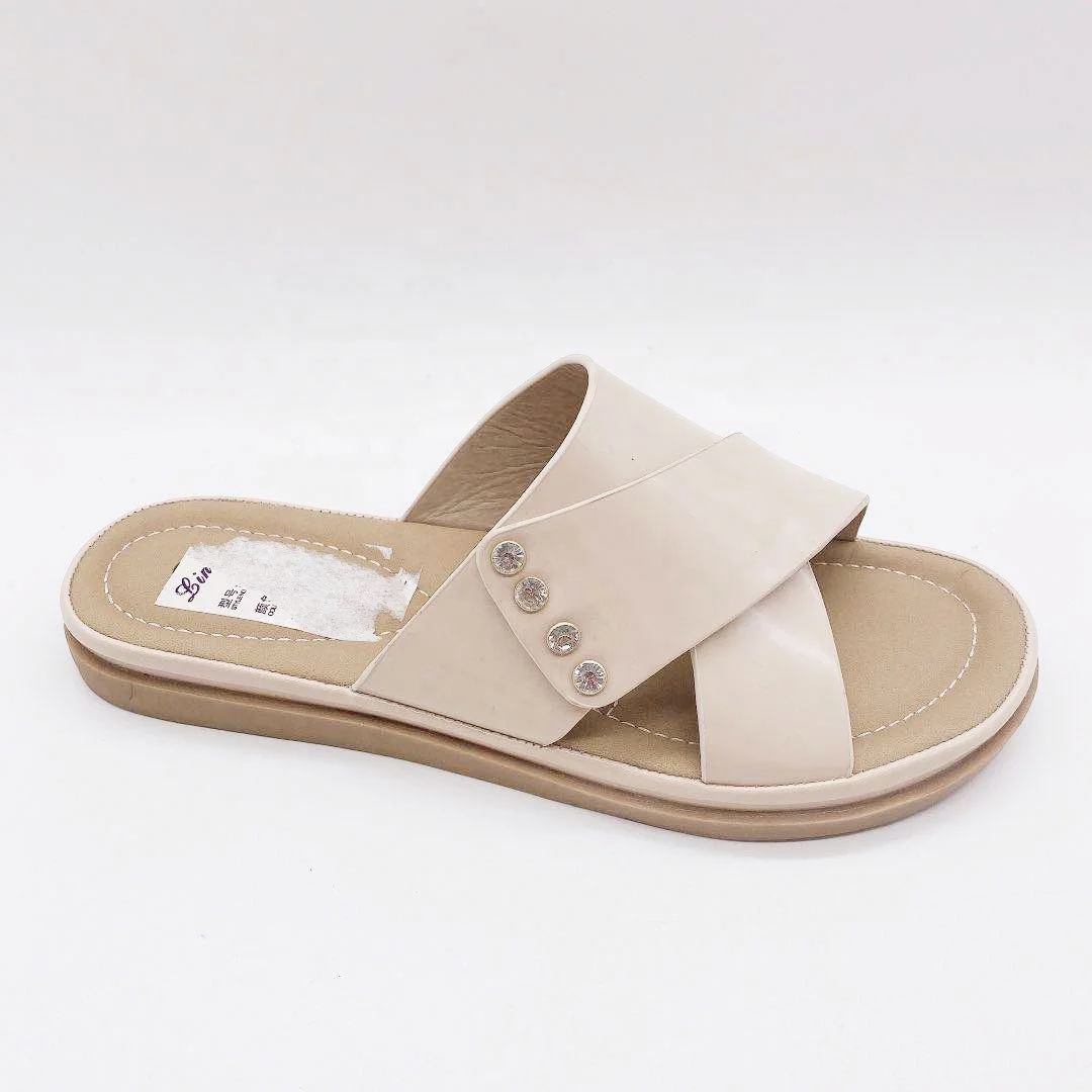 

2021 New Design OEM ODM Custom Logo Brand Name Thick Heeled Slide Flat with Summer Slippers Women Summer Sandals