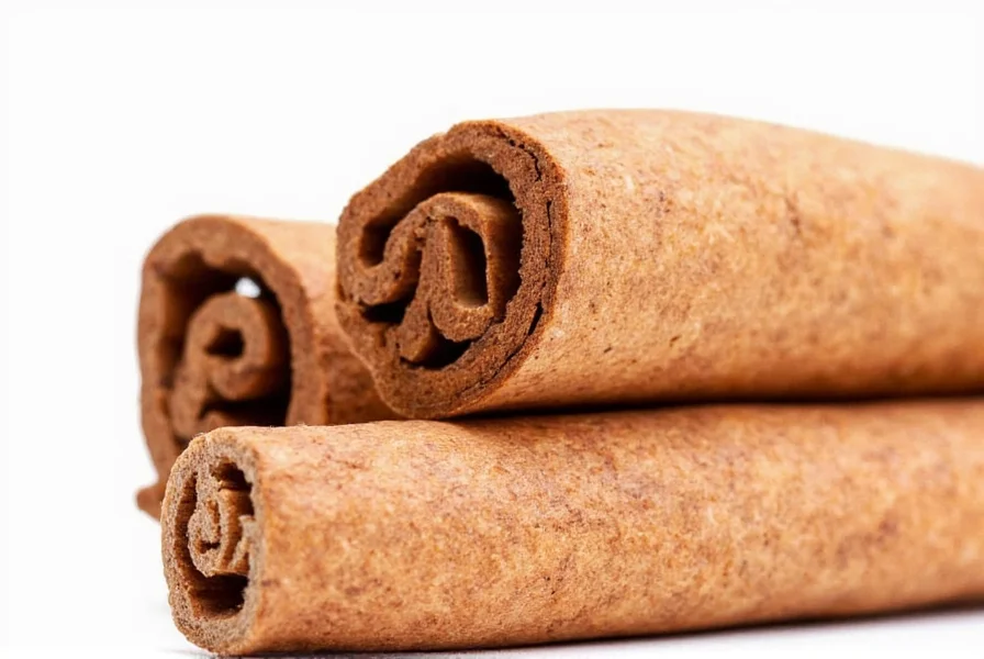 Measuring spoons with cinnamon for low FODMAP diet