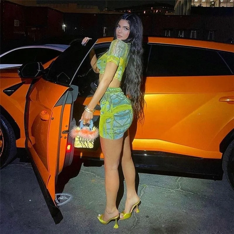 

M02839 New arrivals fashion mesh outfit graffiti skirt and top sets summer sexy streetwear two piece short set women clothing