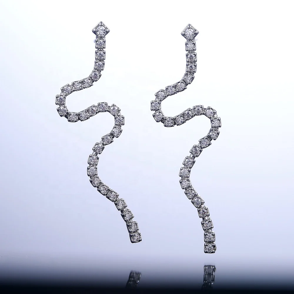 

Creative Long Tassel Drop Earrings for Women Shiny Snake Shape Dangle Earring Fashion Jewelry Charm Gifts