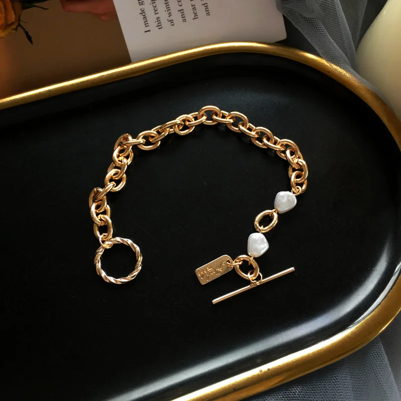 

Ding yi Creative personality daily wear chain bracelet simple street photography lock bracelet, Gold