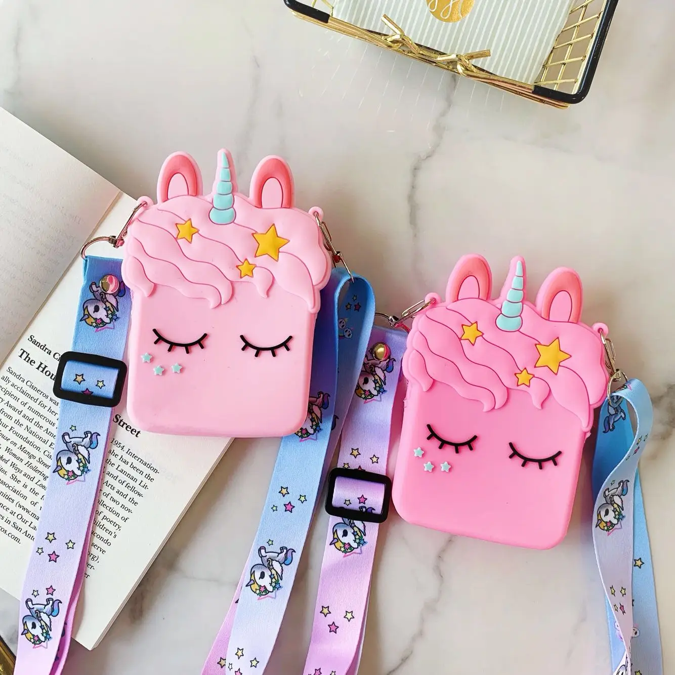 

Cute Cartoon Unicorn Eyebrow Eyelash Horse Shoulder Bag Soft Silicone Fashion Portable Purses Handbags