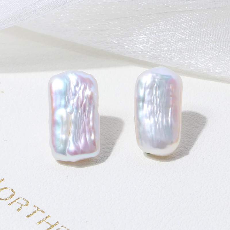 

2021 fashion trend freshwater pearl baroque square shape women stud earrings, White