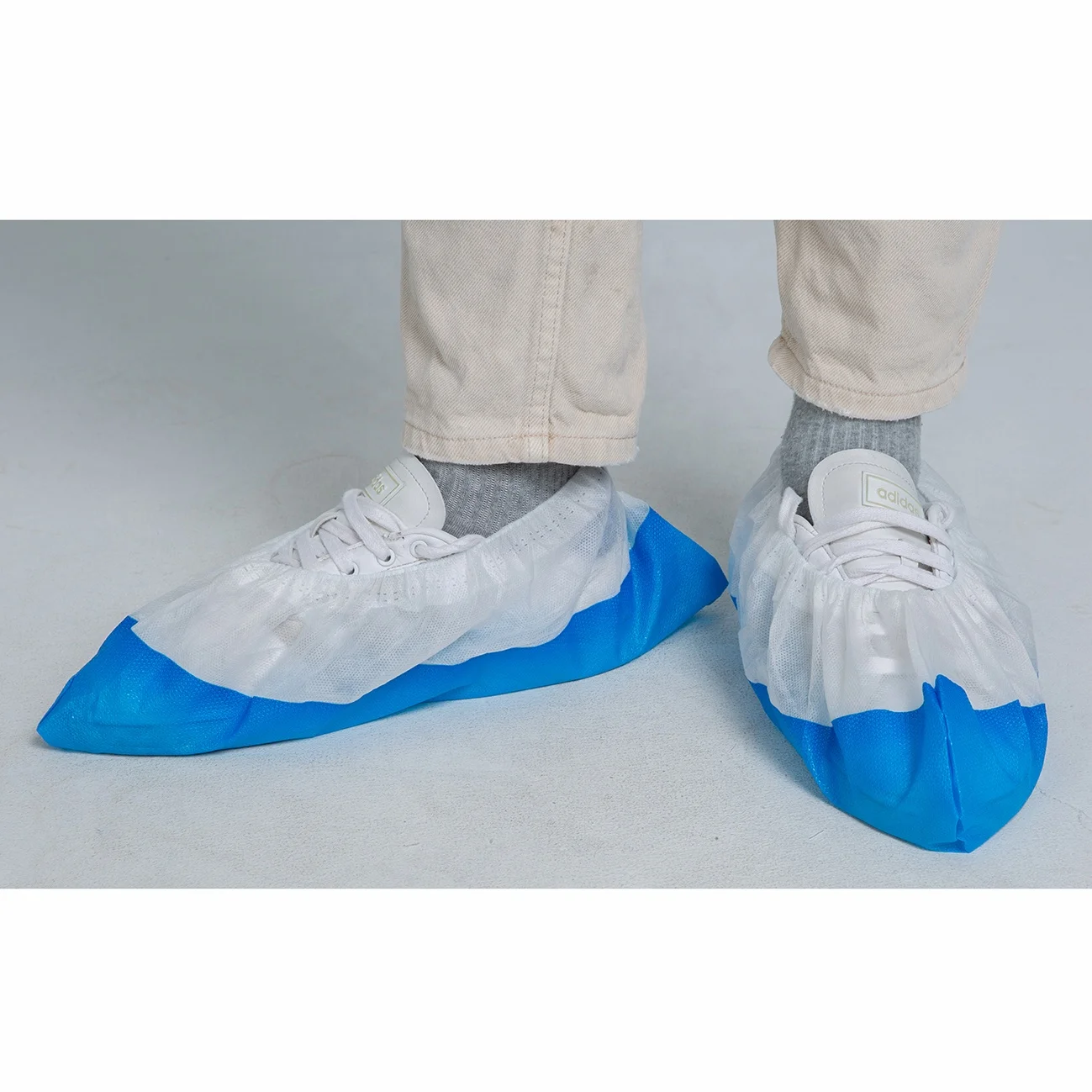

Disposable Plastic rain boots waterproof Anti-skid PP shoe cover, White/blue