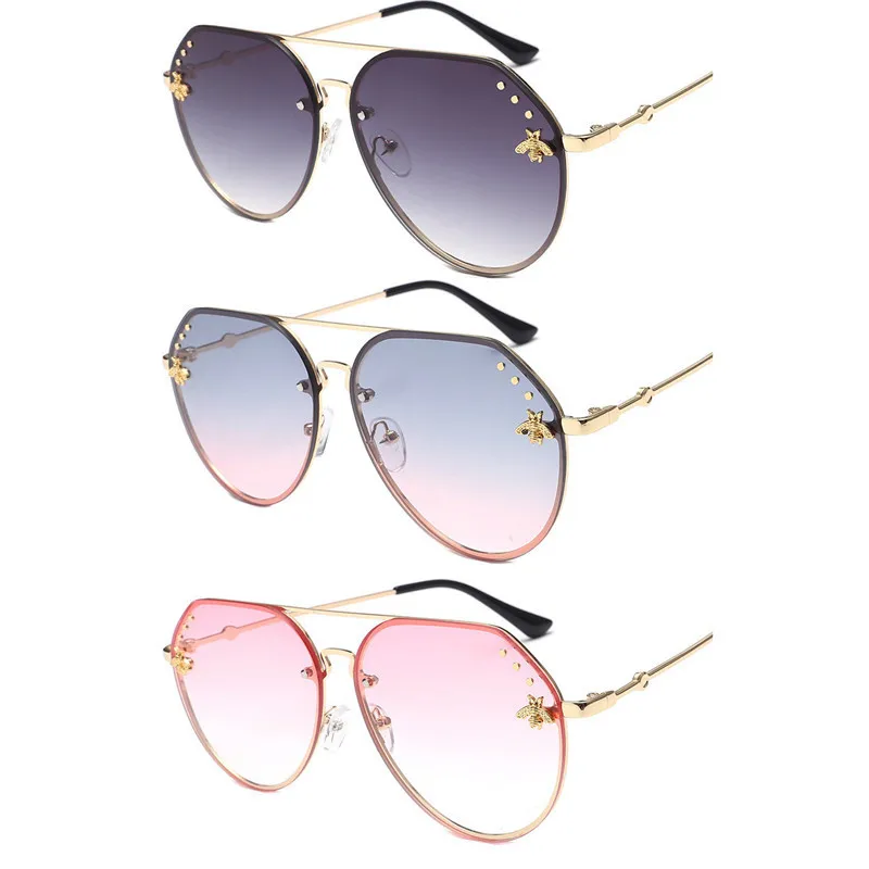 

WIIPU 2021 Fashion Women Small Bee Sunglasses Colourful Rivet Glasses Female Male Outdoor Traveling Eyeglasses UV400 Sunglasses