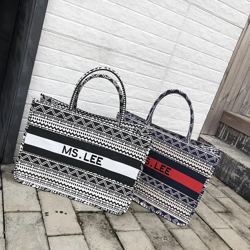 

2019 wholesale fashion tote bags large capacity printed logo canvas bag custom embroidery luxury bags women canvas handbags, Customized color