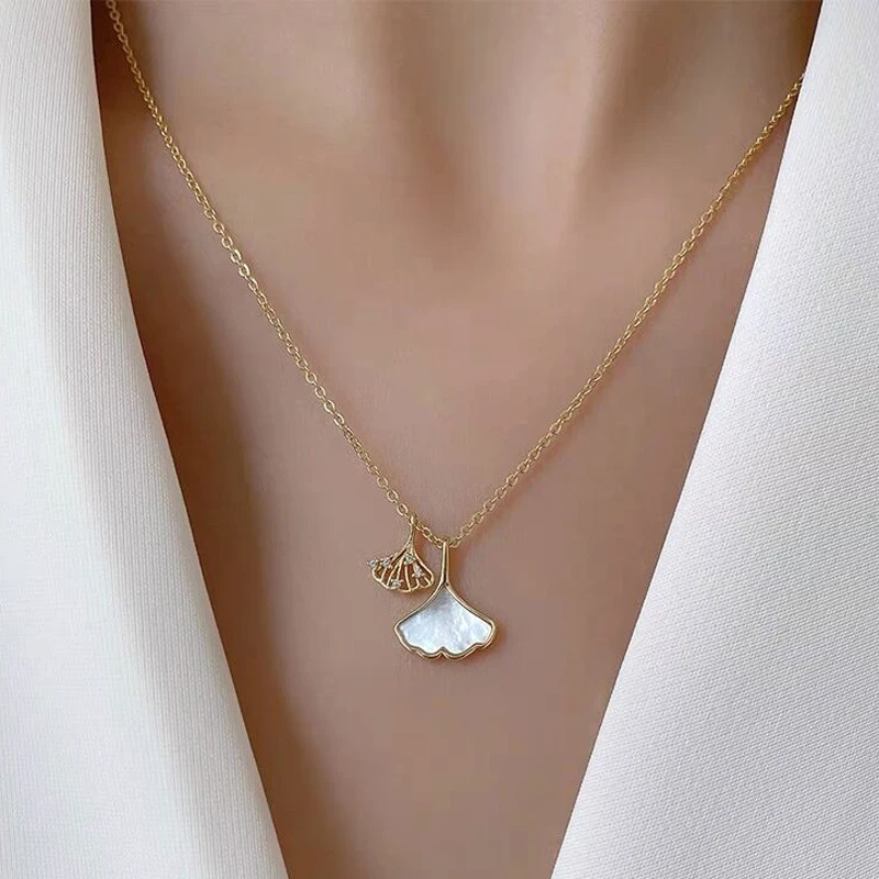 

Vershal B-113 High Quality 18k Gold Plated Delicate Shell Leaf Shape Pendant Necklace For Women