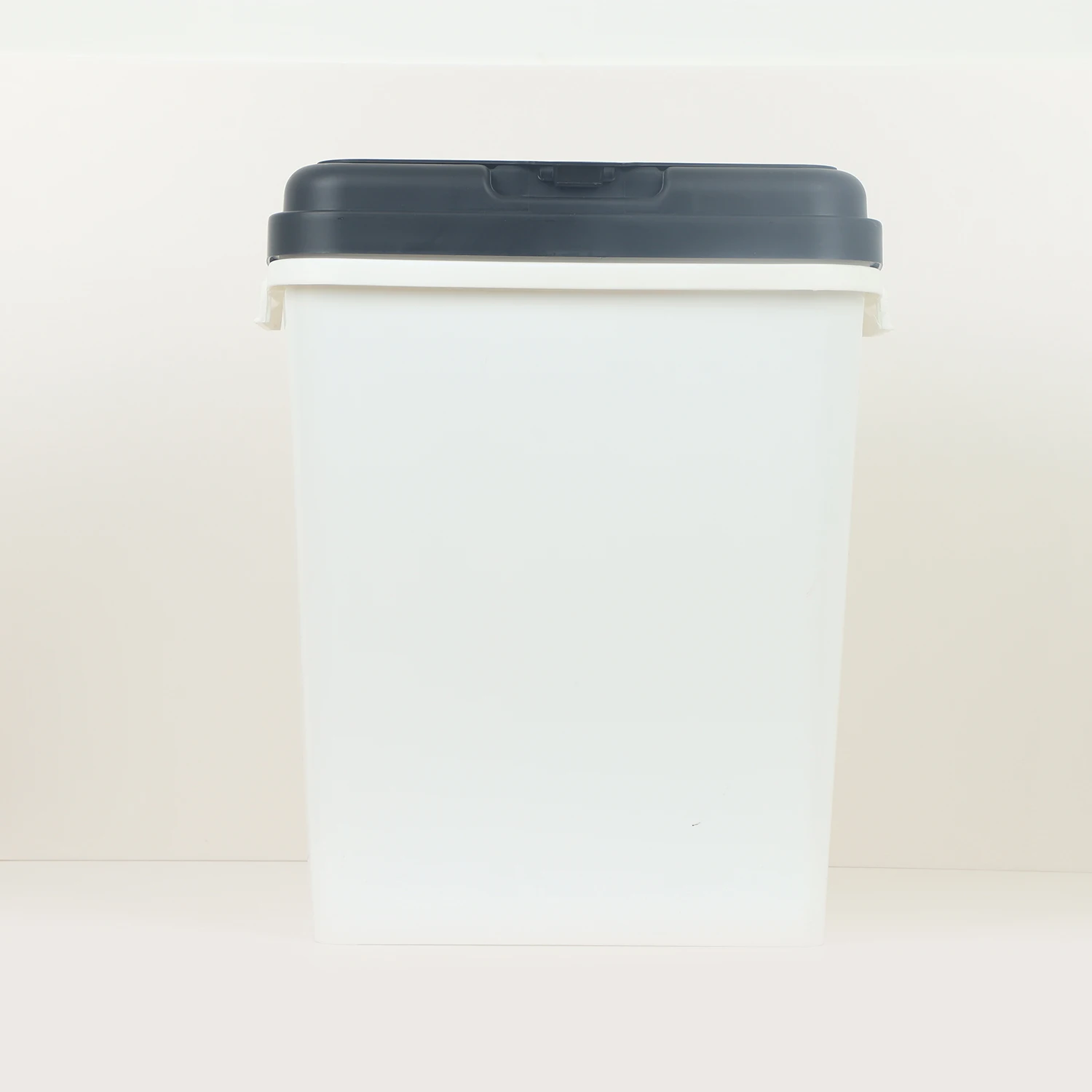 Pakeway 40 Liter 15kgs Airtight Pet Food Container,Plastic Dog Food