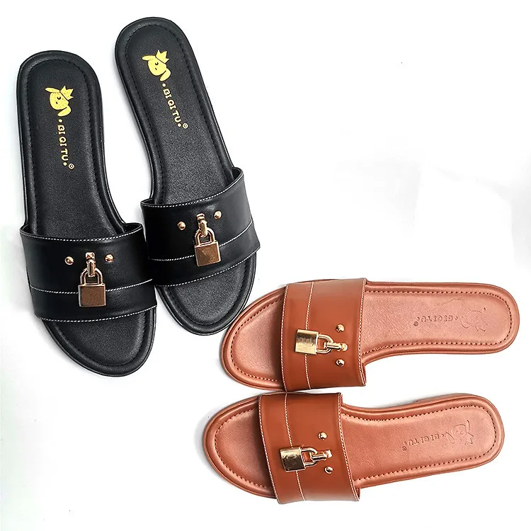 

New arrival female ladies women casual one strap chain lock flat slippers and sandals shoes pu leather comfort for women summer