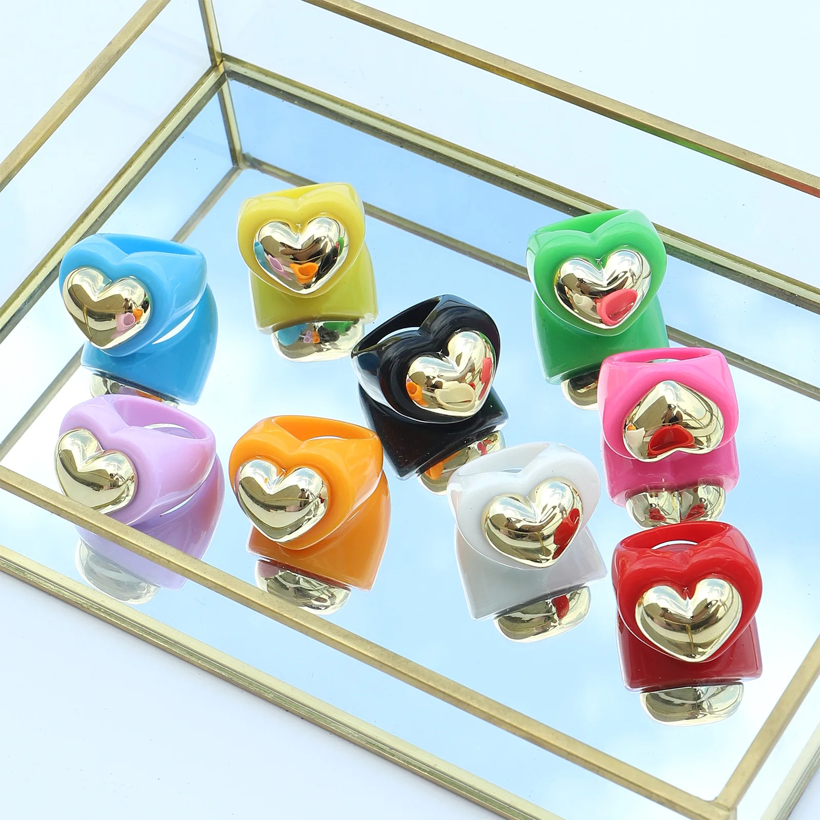 

JUHU 2021 INS Fashion gold Acrylic ring for women sweet lovely colorful Resin pop Ring Jewelry Wholesale resin heart ring resin