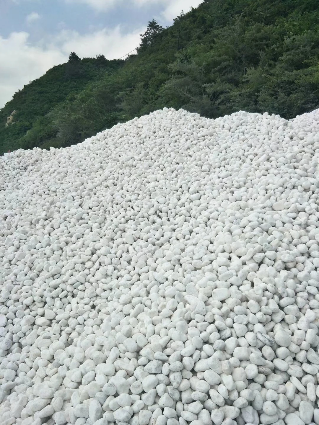 Beach Stone Snow White Pebble For Path Roads Driveways Made From