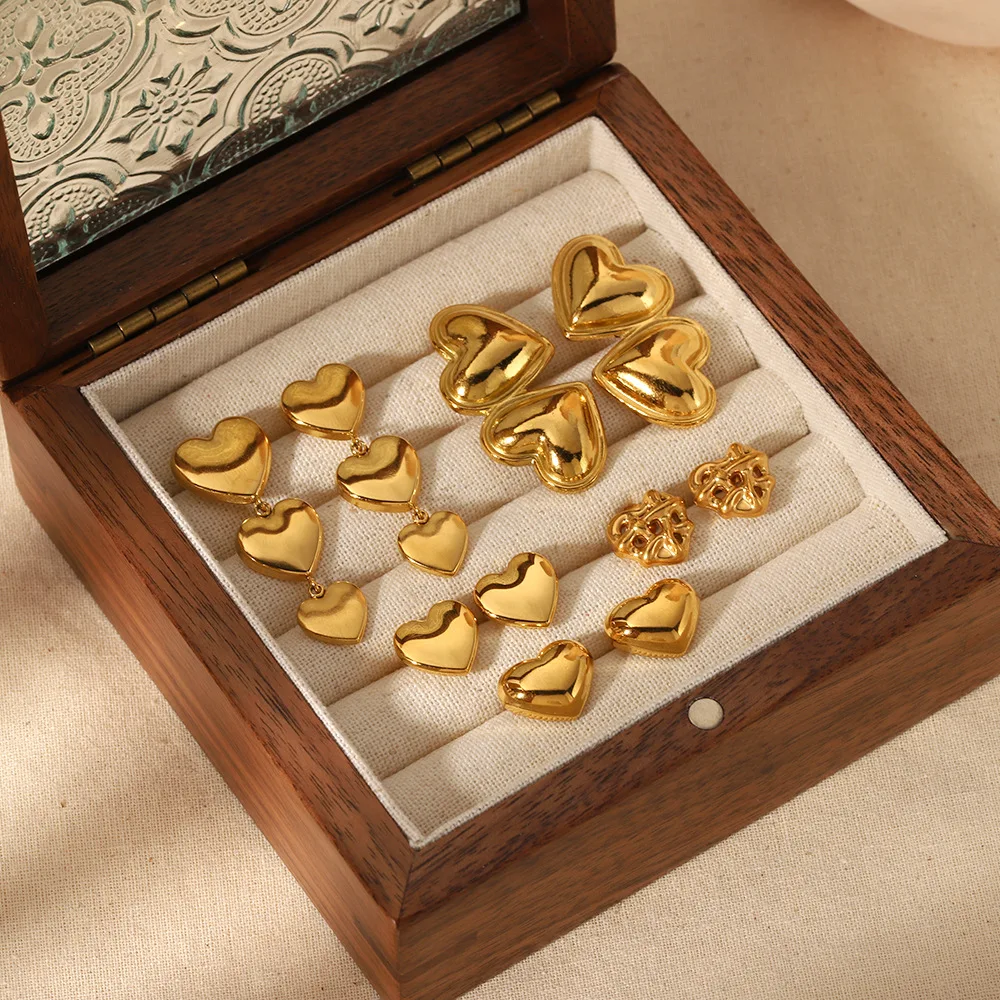 

Minimalist Non Tarnish 18k Pvd Gold Stainless Steel Chunky Heart Earrings Women Fashion Stud Earrings Jewelry For Gift