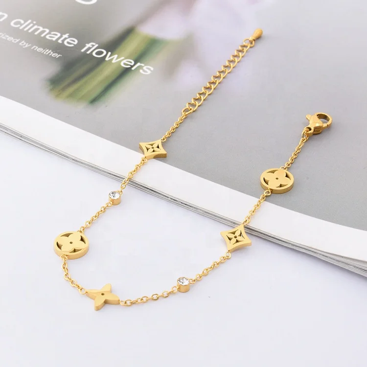 

Delicate gold plated irregular hollow four-leaf flower won't fade 316 stainless steel bracelets for women jewelry, As the pic shown