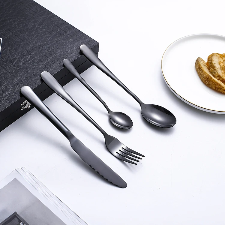 

Classic 24Pcs Reusable Luxury Stainless Steel Black Gold Cutlery Set For Gift Wedding Party