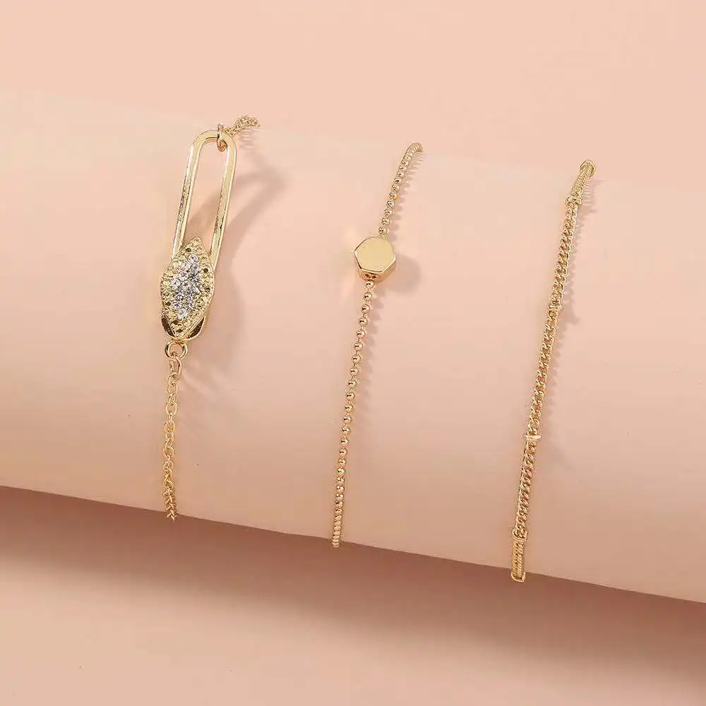 

European and American popular creative gold-studded brooch-shaped multi-layer bracelet set, Picture shows