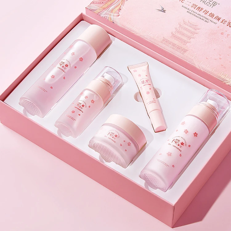 

Organic Sakura Two-splitting Yeast Rejuvenating Set Moisturizing Brightening Skin Fading Fine Lines 5 Pcs Skin Care Set