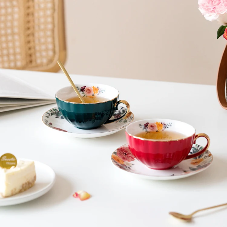 

French Style Customized Exquisite Flower Cafe Tea Cup Ceramic Coffee Tea Cup For Tea Time, Red,,dark green