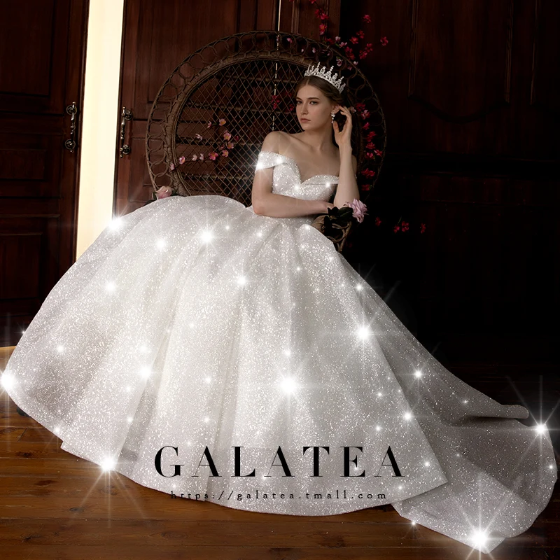 2020 Elegant Customized  Shinny Sparkling Off Shoulder Boat Neck Cap Sleeve Puffy Bridal Ball Gown Wedding Dress for Marriage