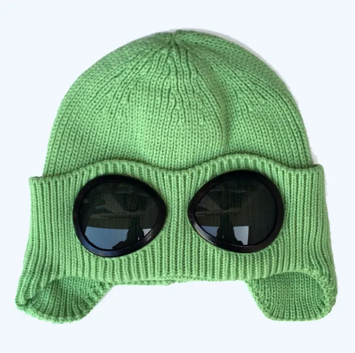 Design Sunglasses Black Beanie Hat 