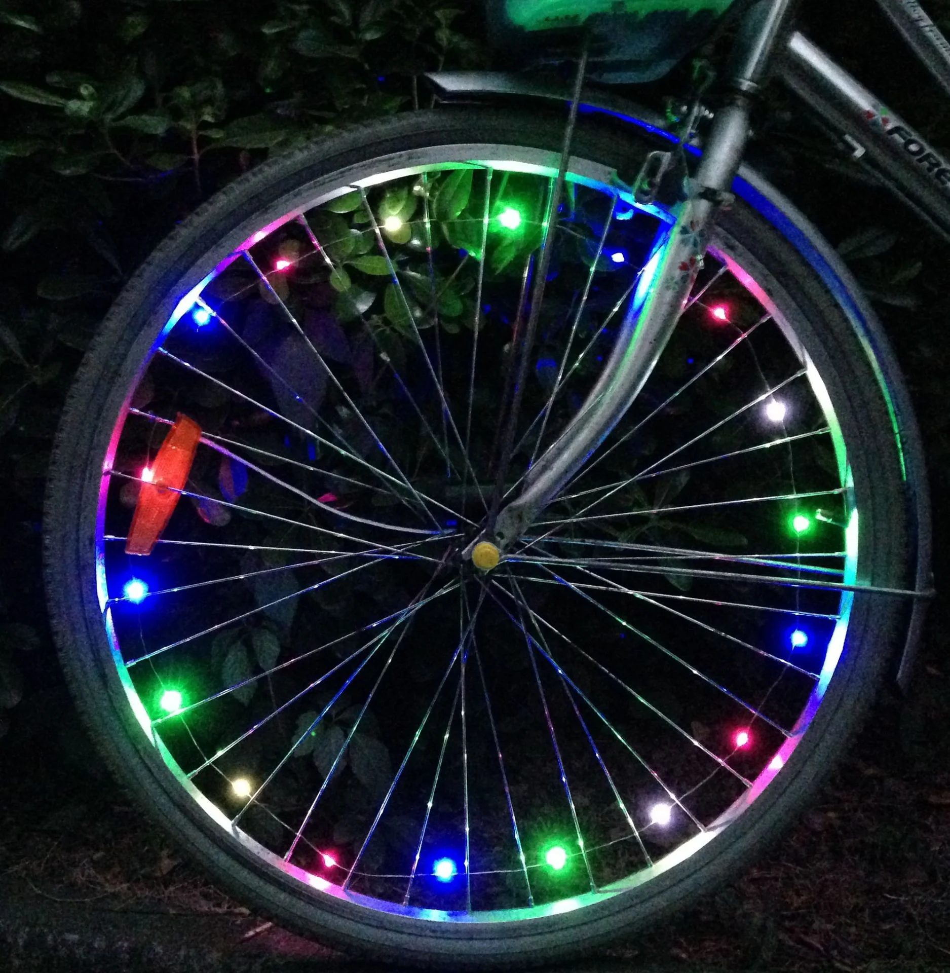 

Amazon Wholesale Waterproof Colorful Bike Bicycle 20 LEDs Wheel Spoke Steel Decoration Light Cycling Flash Warning Lamp