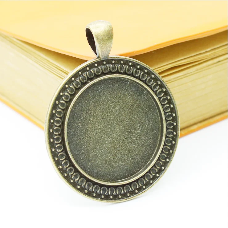 

Made In China Innovative Antique Silver Tone Bronze Filigree Flower Border Base Pendant Tray Bezel Blank Cabochon, Antique silver tone/antique bronze